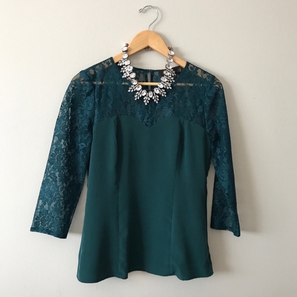 Crystal Statement Necklace - Picture 6 of 8